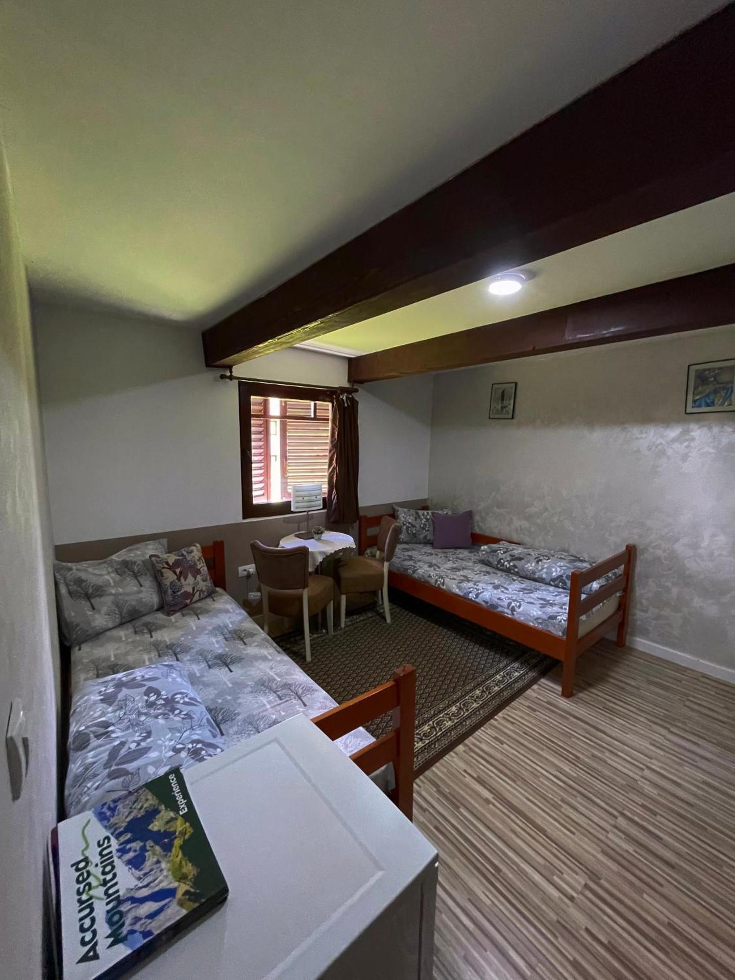 Rooms P&L Plav Buitenkant foto